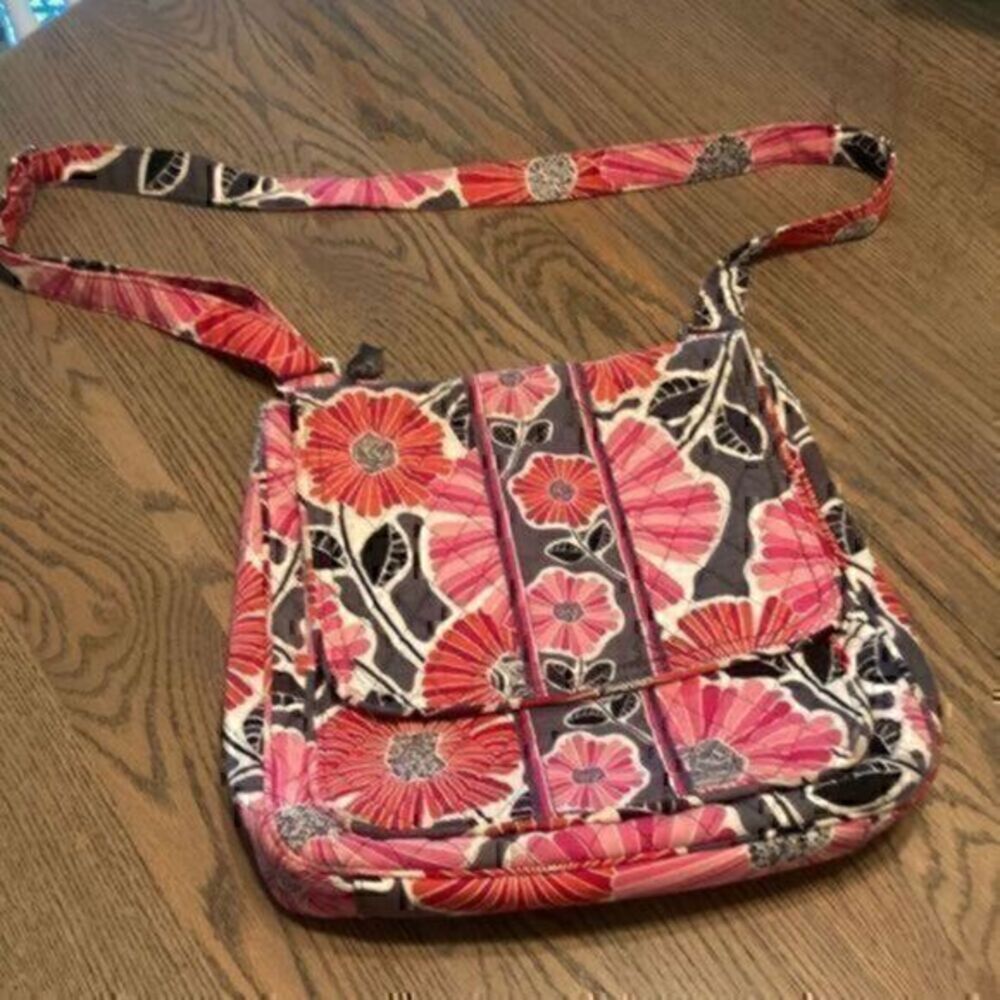 Vera Bradley mail bag​​​​​​​​